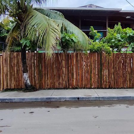 Bambu Lounge Bocas Hostel Bocas del Toro Exteriör bild